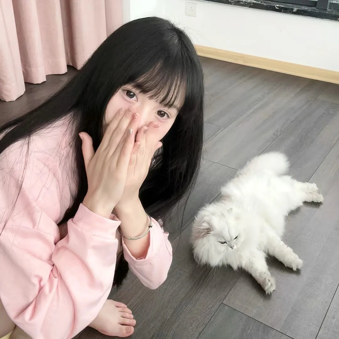 拿针的女孩